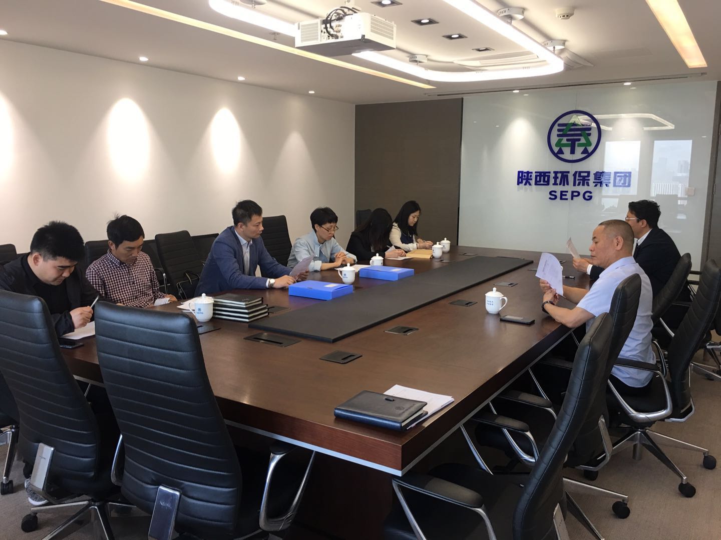 驻省国资委纪检组查抄陕西J9集团平台集团党风廉政建设工作