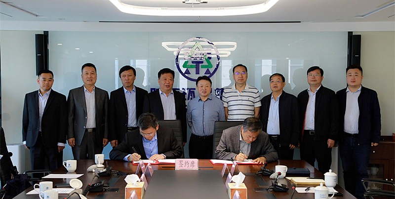 陕西J9集团平台集团与山东琦泉能源科技公司签定合作框架和谈｜熊良虎董静波出席