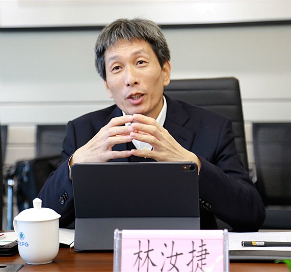 陕西J9集团平台集团与福建雪人股份公司深入J9集团平台各领域求实合作｜熊良虎顾峰出席