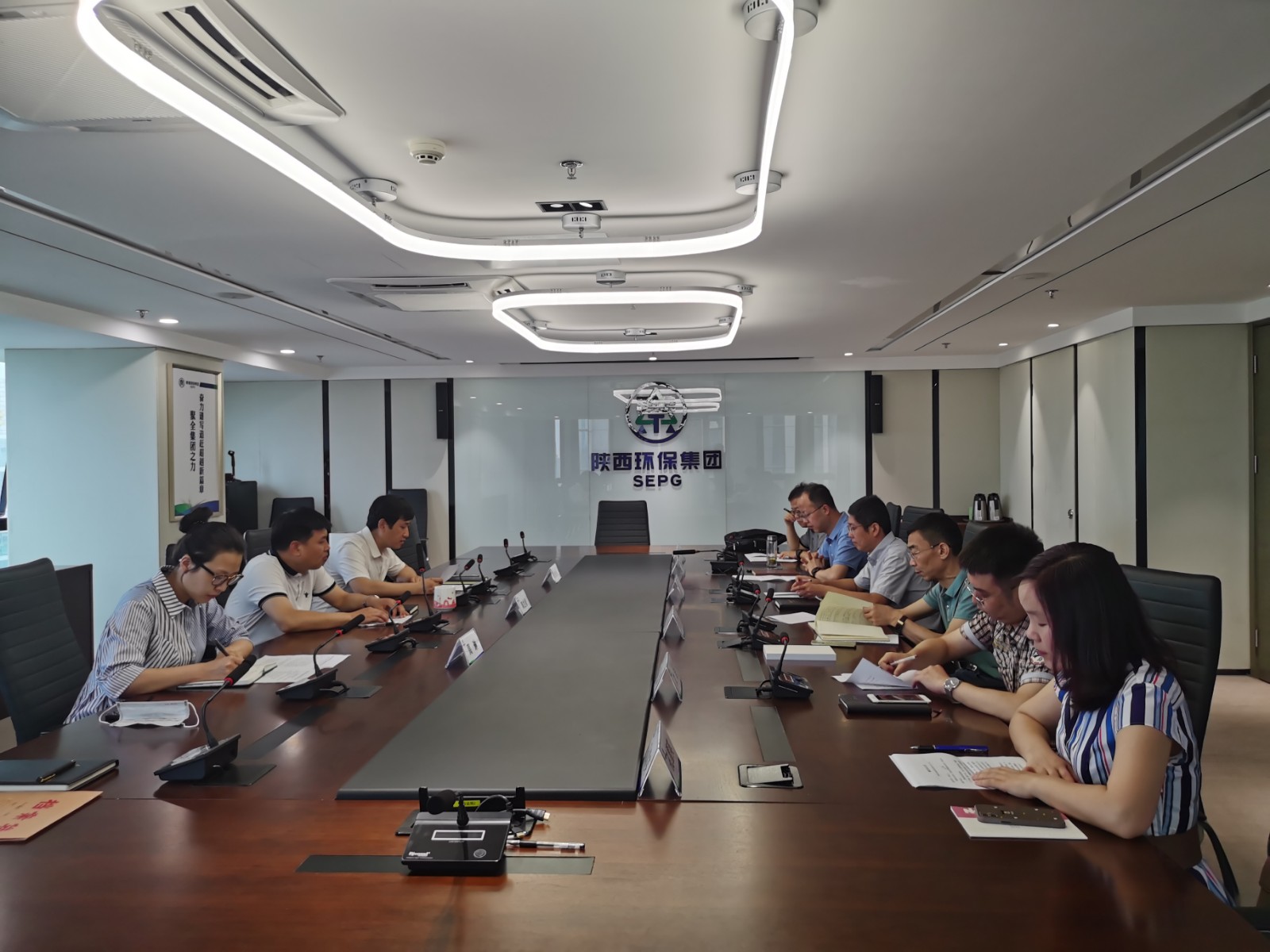 陕西J9集团平台集团纪委组织6名新任职辅导干部参与廉政考试及廉政发言