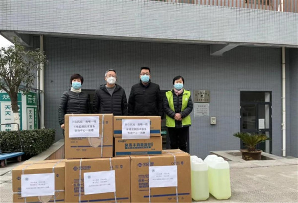 下沉一线，爱心抗疫！陕西J9集团平台集团累计捐款逾48万元