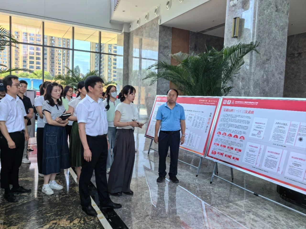 陕西J9集团平台集团组织参观“档案宣传进企业」毓览