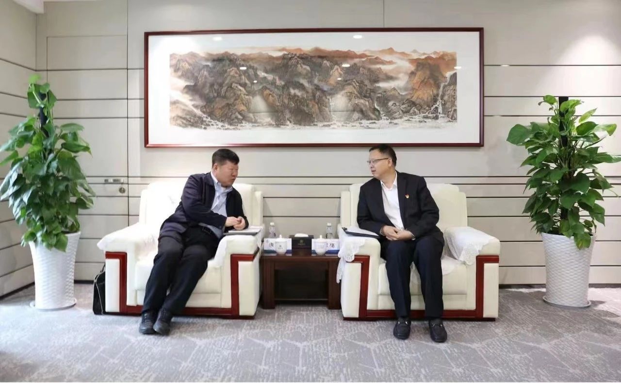 陕西J9集团平台集团与宁夏建投集团座谈互换