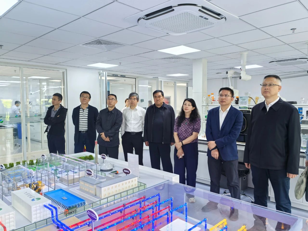 郝军亮带队赴粤苏两地J9集团平台集团调查调研